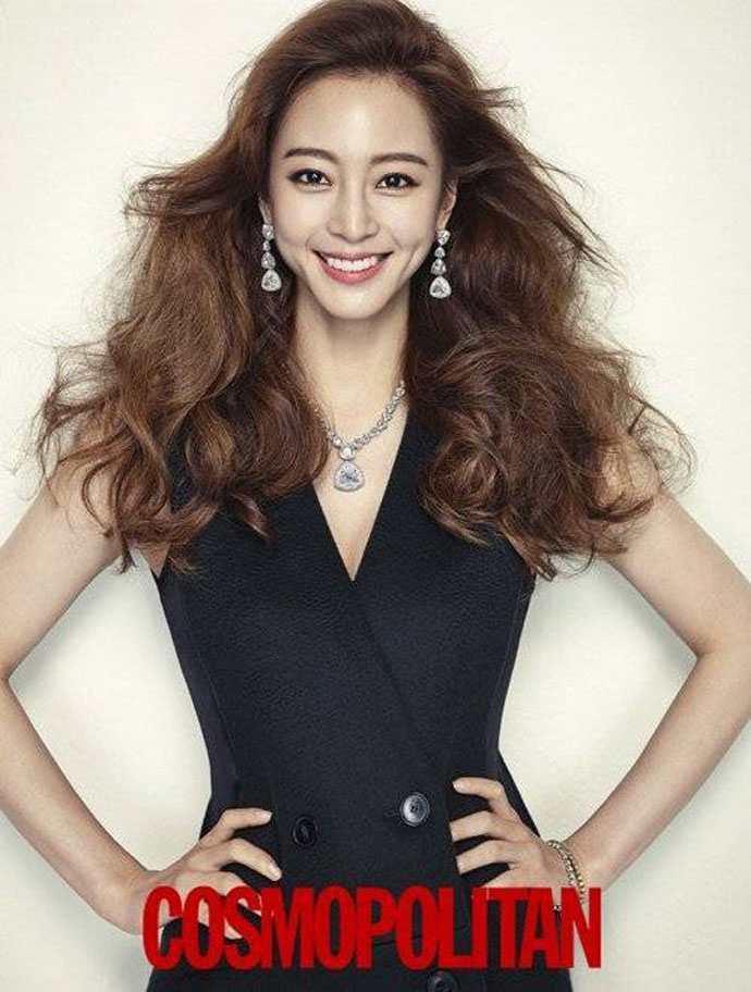 Hn Ye Seul (c) Cosmopolitan